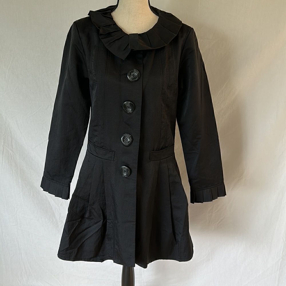 Saga women’s black ruffle jacket size 1 - Picture 3 of 15